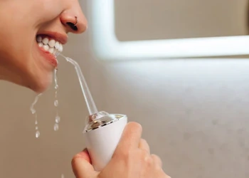 What Is a Water Flosser? What Does It Do, and How Is It Used?